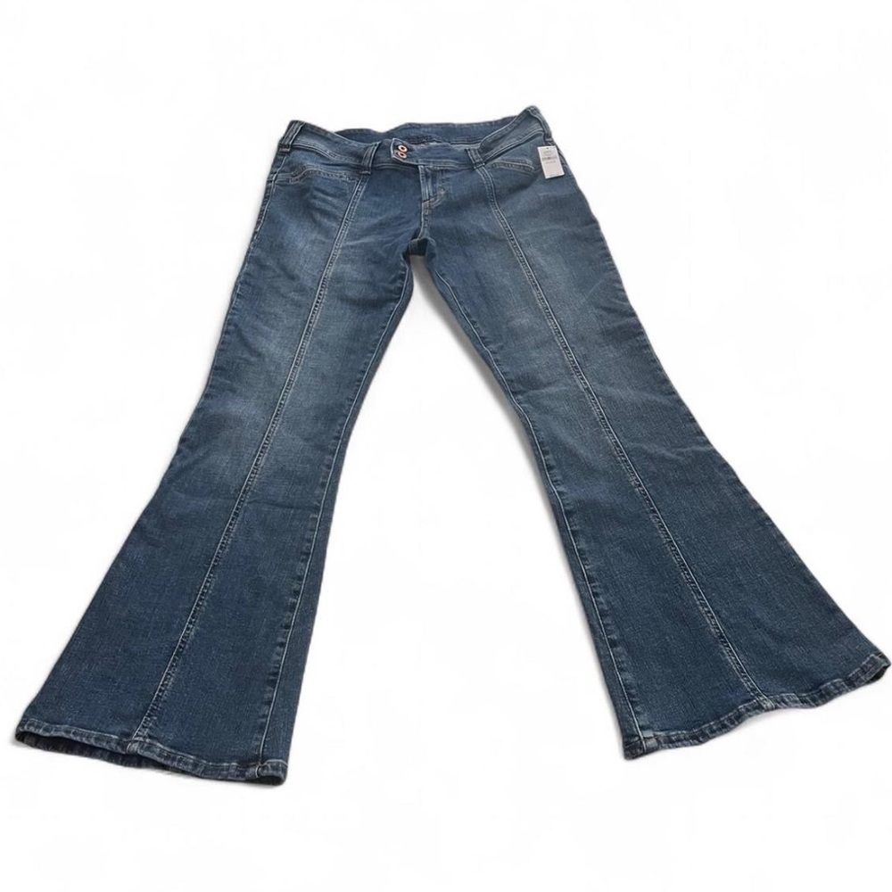 NWT GAP Women's Y2K low rise Flare Jeans in Classic Blue sz 12 regular